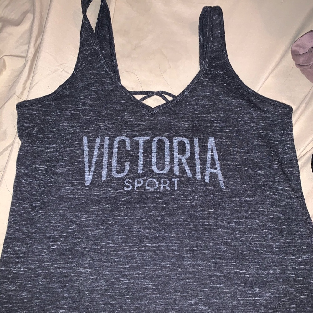 Women’s active tops bundle